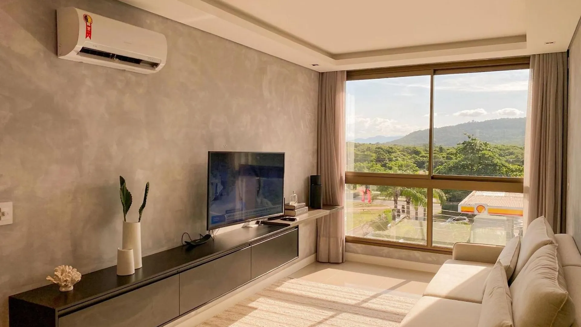 Jurere Internacional 2 Suites Lindo Completo フロリアノポリス